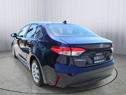 Used 2026 Toyota Corolla LE FWD image 6