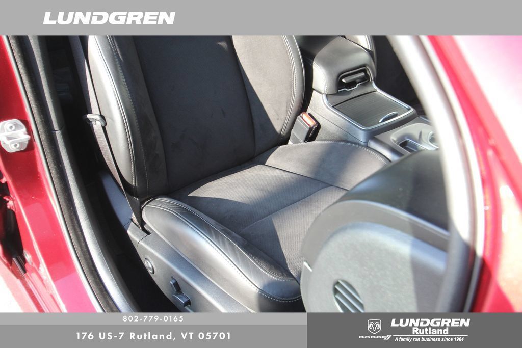 Used 2019 Dodge Charger R/T w/ Plus Group RWD image 27