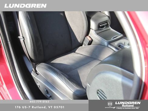 Used 2019 Dodge Charger R/T w/ Plus Group RWD image 27