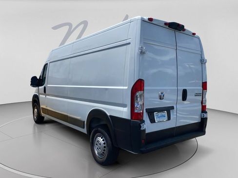 Used 2025 RAM ProMaster 2500 w/ Convenience Group FWD image 7