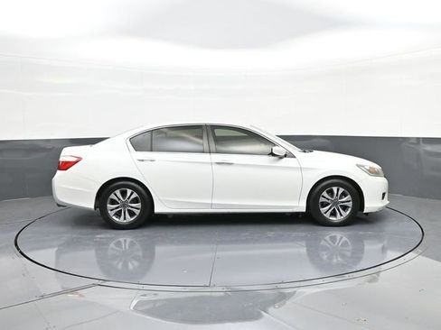 Used 2013 Honda Accord LX image 24
