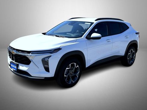 New 2026 Chevrolet Trax LT w/ Driver Confidence Package image 1