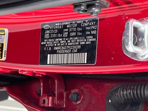 Used 2023 Hyundai Venue Limited FWD image 31