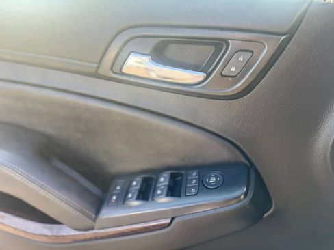 Used 2020 GMC Yukon XL SLT AWD/4WD image 18