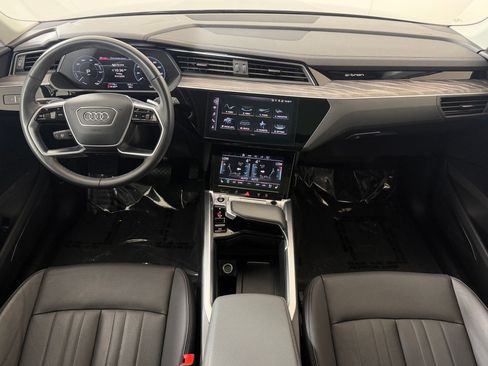 Used 2024 Audi Q8 e-tron Premium Plus w/ Premium Plus Package AWD/4WD image 14