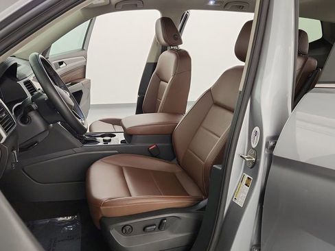 Used 2023 Volkswagen Atlas SE image 13