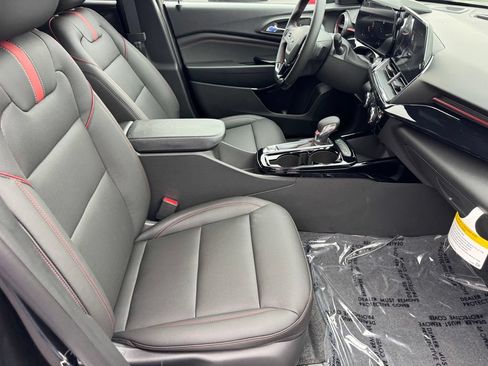 New 2026 Chevrolet Trax RS w/ Driver Confidence Package FWD image 7
