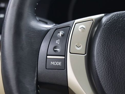 Used 2015 Lexus ES 350 w/ Luxury Package image 16