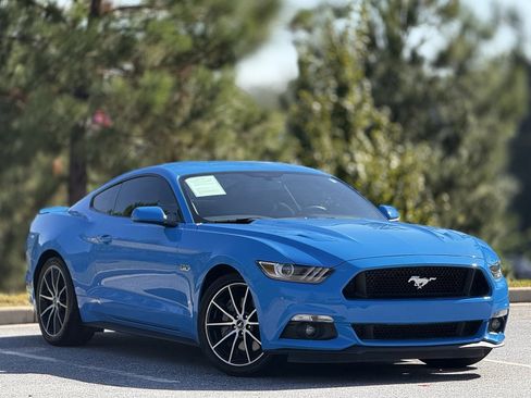 Used 2017 Ford Mustang GT w/ Interior & Wheel Package image 12