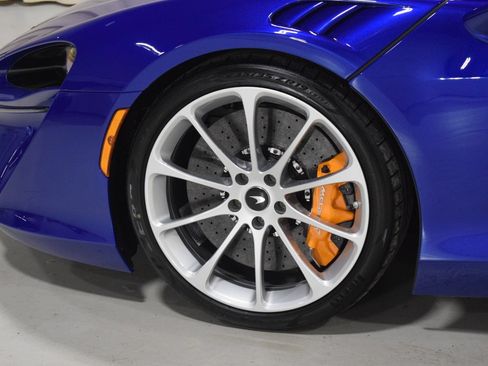New 2026 McLaren Artura RWD image 6