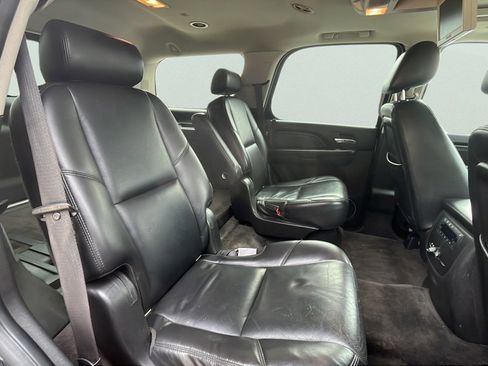 Used 2010 GMC Yukon Denali AWD/4WD image 19