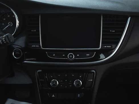 Used 2020 Buick Encore Essence image 30