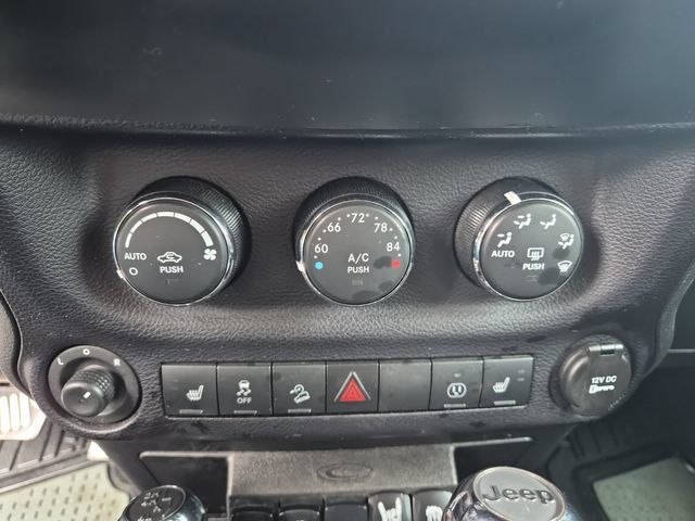 Used 2016 Jeep Wrangler Unlimited Sahara w/ Trailer Tow Group AWD/4WD image 16