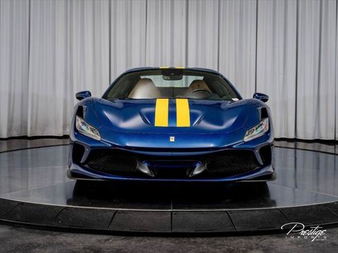 Used 2022 Ferrari F8 Tributo RWD image 2