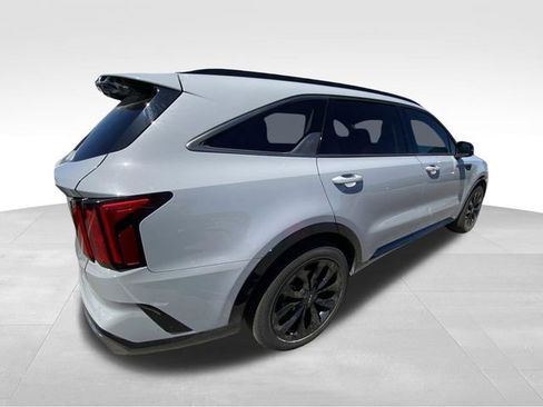 Used 2022 Kia Sorento SX FWD image 11