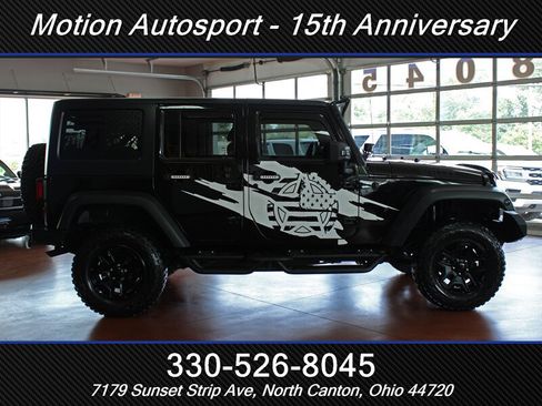 Used 2017 Jeep Wrangler Unlimited Sport AWD/4WD image 12