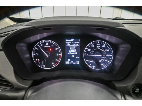 Used 2025 Subaru Crosstrek 2.5i Limited w/ Crosstrek Mirror Package image 20