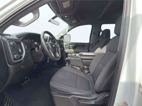 Used 2020 Chevrolet Silverado 2500 LT w/ Z71 Off-Road Package image 13