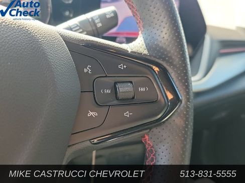 Used 2024 Chevrolet Trax RS w/ Driver Confidence Package FWD image 19