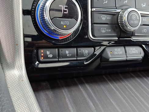 Used 2021 GMC Yukon Denali w/ Denali Ultimate Package image 26