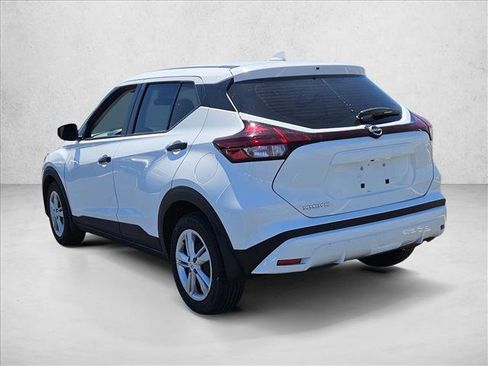 Used 2024 Nissan Kicks S FWD image 7