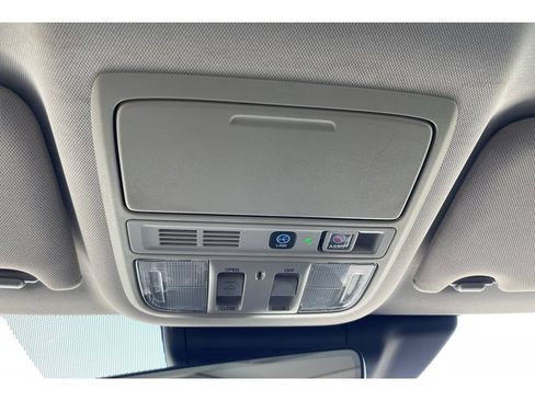 Used 2018 Honda Accord Touring image 23
