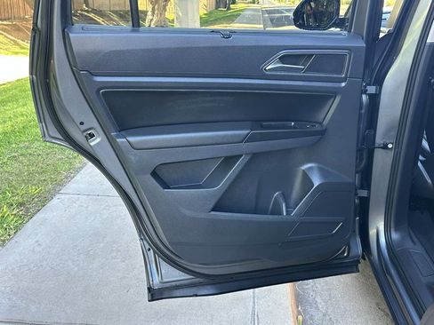 Used 2019 Volkswagen Atlas SE FWD image 48