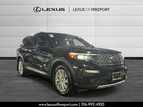 Used 2021 Ford Explorer King Ranch RWD image 1