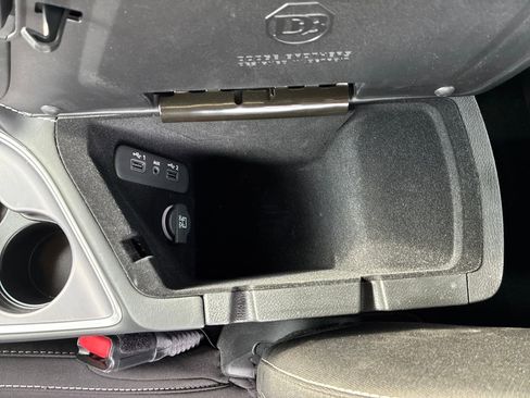 Used 2022 Dodge Challenger SRT Hellcat Redeye image 25