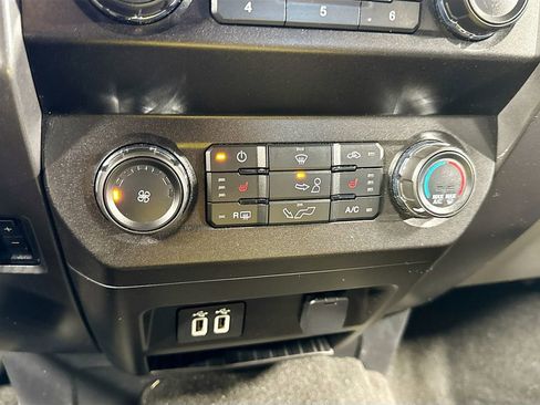 Used 2020 Ford F150 XLT w/ Equipment Group 302A Luxury image 26