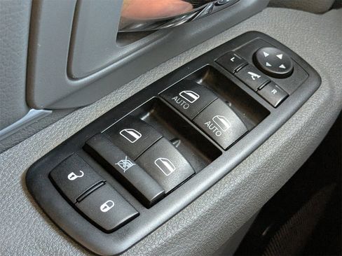 Used 2015 RAM 1500 Big Horn image 26