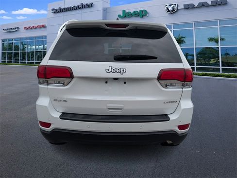 Used 2021 Jeep Grand Cherokee Laredo image 6