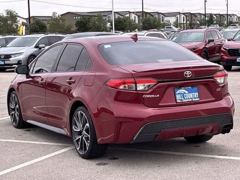 Used 2022 Toyota Corolla SE FWD image 4