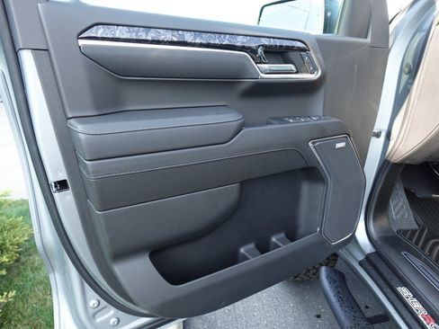 New 2023 GMC Sierra 1500 Elevation w/ Preferred Package image 13