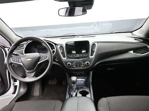 Used 2023 Chevrolet Malibu LT image 24