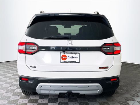 Used 2023 Honda Pilot TrailSport image 7