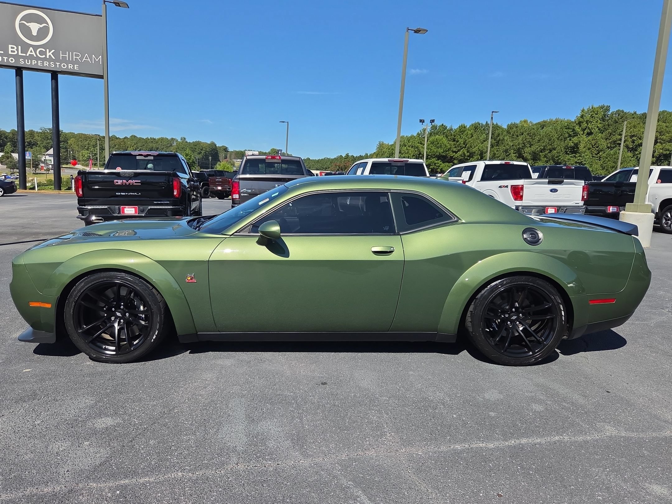 Used 2023 Dodge Challenger R/T Scat Pack RWD image 7