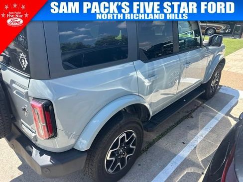 Used 2024 Ford Bronco Outer Banks AWD/4WD image 8