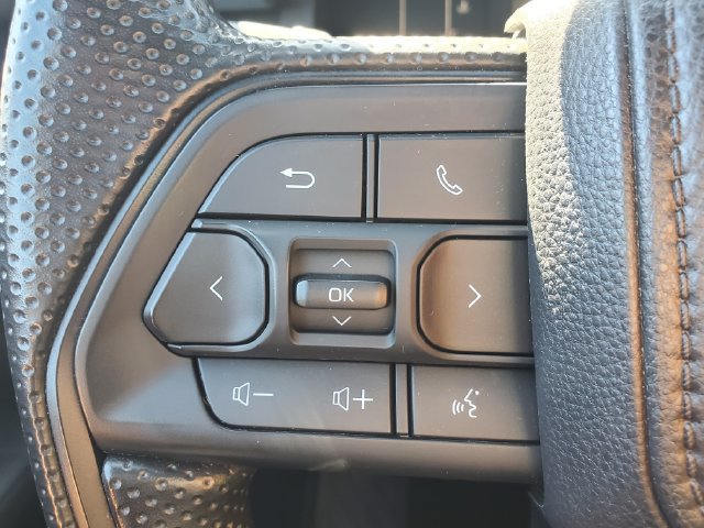 Used 2025 Toyota Tacoma SR5 AWD/4WD image 20