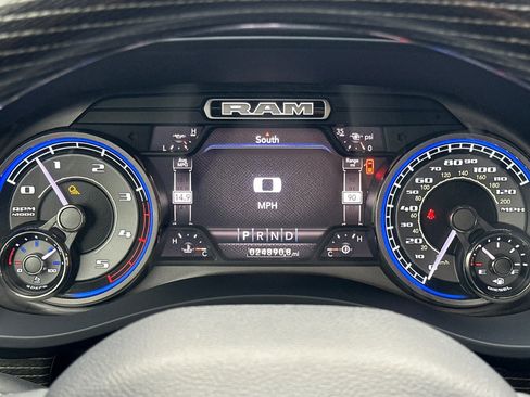 Used 2019 RAM 3500 Limited image 24