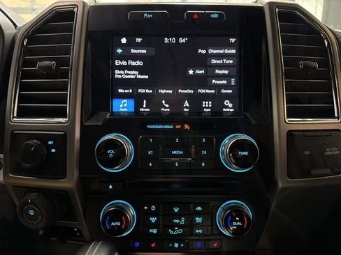 Used 2016 Ford F150 Platinum w/ Equipment Group 701A Luxury image 9