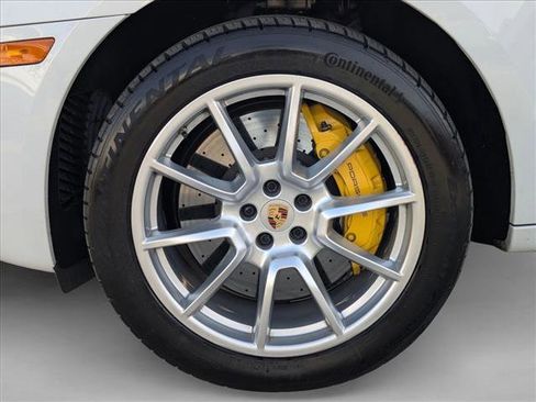 Used 2016 Porsche Macan Turbo image 25