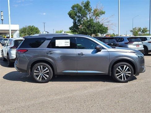 New 2025 Nissan Pathfinder Platinum w/ Cargo Package image 2