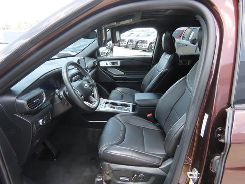 Used 2020 Ford Explorer ST w/ ST Street Pack AWD/4WD image 27
