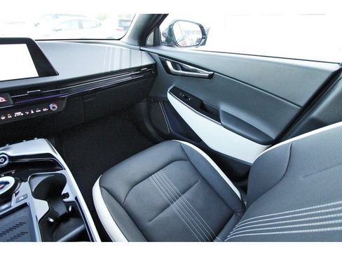 Used 2024 Kia EV6 GT-Line RWD image 11