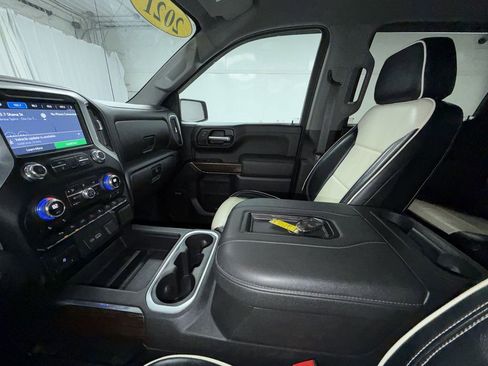 Used 2021 GMC Sierra 1500 Elevation w/ Preferred Package AWD/4WD image 7