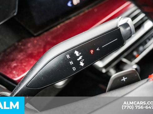 Used 2024 Chevrolet Traverse RS image 37