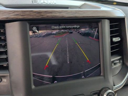 Used 2019 RAM 1500 Laramie image 13