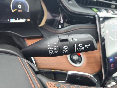 New 2025 Jeep Grand Cherokee L Summit image 33