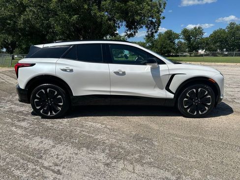 New 2025 Chevrolet Blazer EV RS FWD image 9